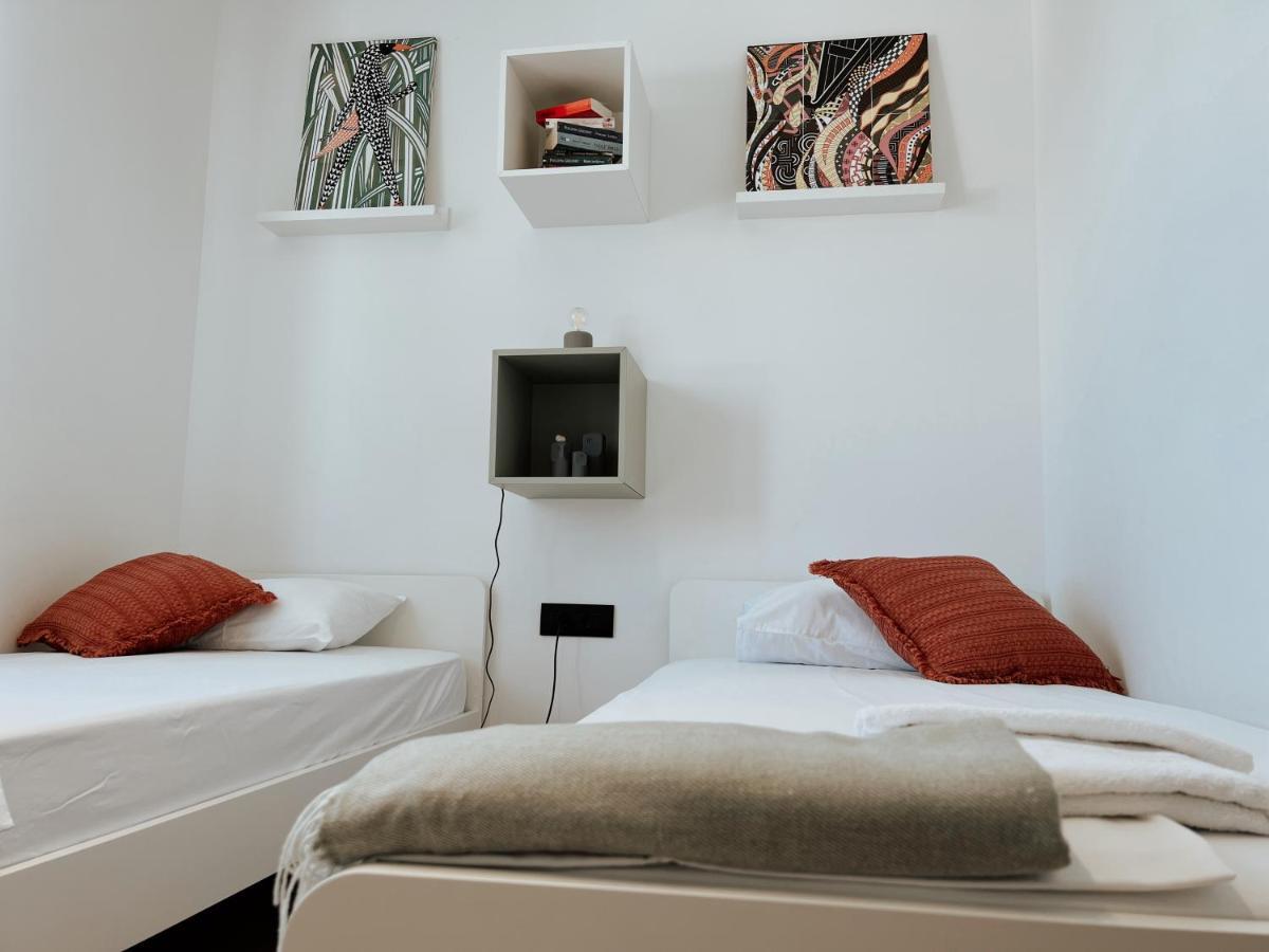 Dawn & Dusk - Modern Two Bedroom Apartment With Mountain Views Cilipi Ngoại thất bức ảnh
