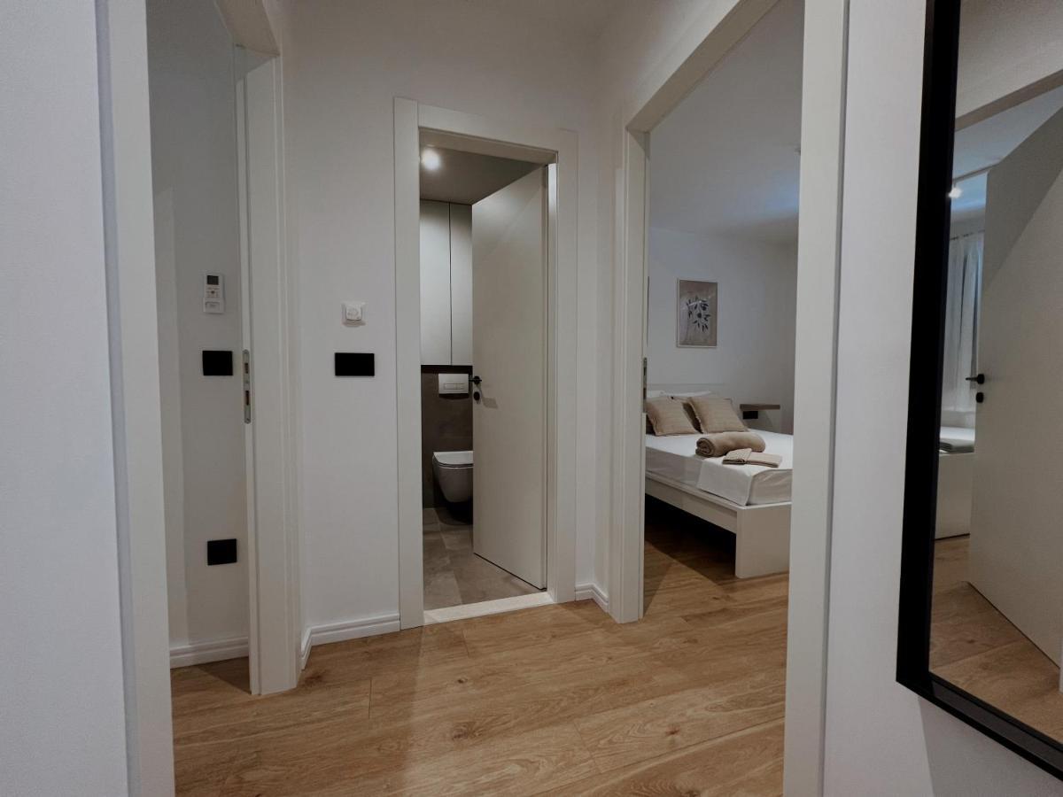Dawn & Dusk - Modern Two Bedroom Apartment With Mountain Views Cilipi Ngoại thất bức ảnh